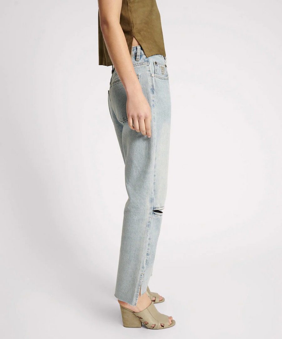 One Teaspoon Fleetwood Zipped Hooligans Mid Waist Relaxed   Cropped Jeans - Fleetwood