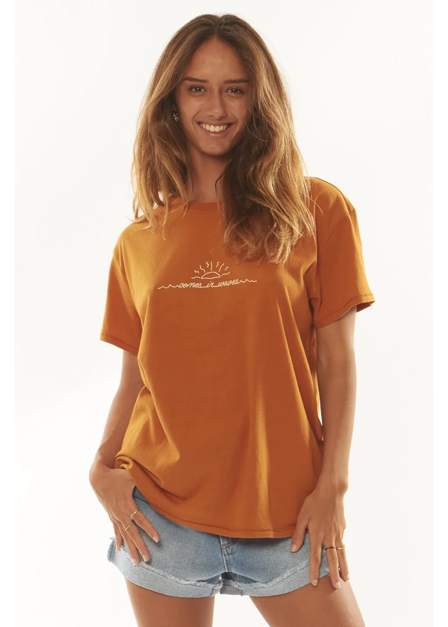 Sisstrevolution Aloha Ossoc SS Crop Knit Tee - Sunkissed Sands