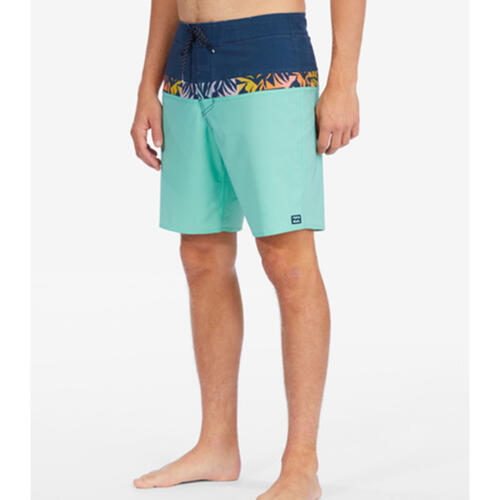 Billabong Momentum Pro Boardshort - Aqua