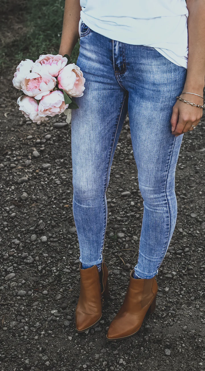 Junkfood Jean Grace Jeans - No rips