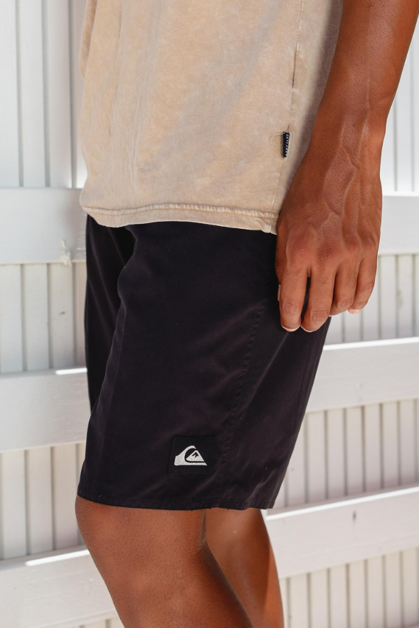 Quiksilver Everyday Solid 20" Boardshort - Black