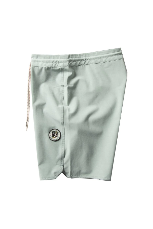 Vissla Solid Sets 18.5" Boardshort - Aloe