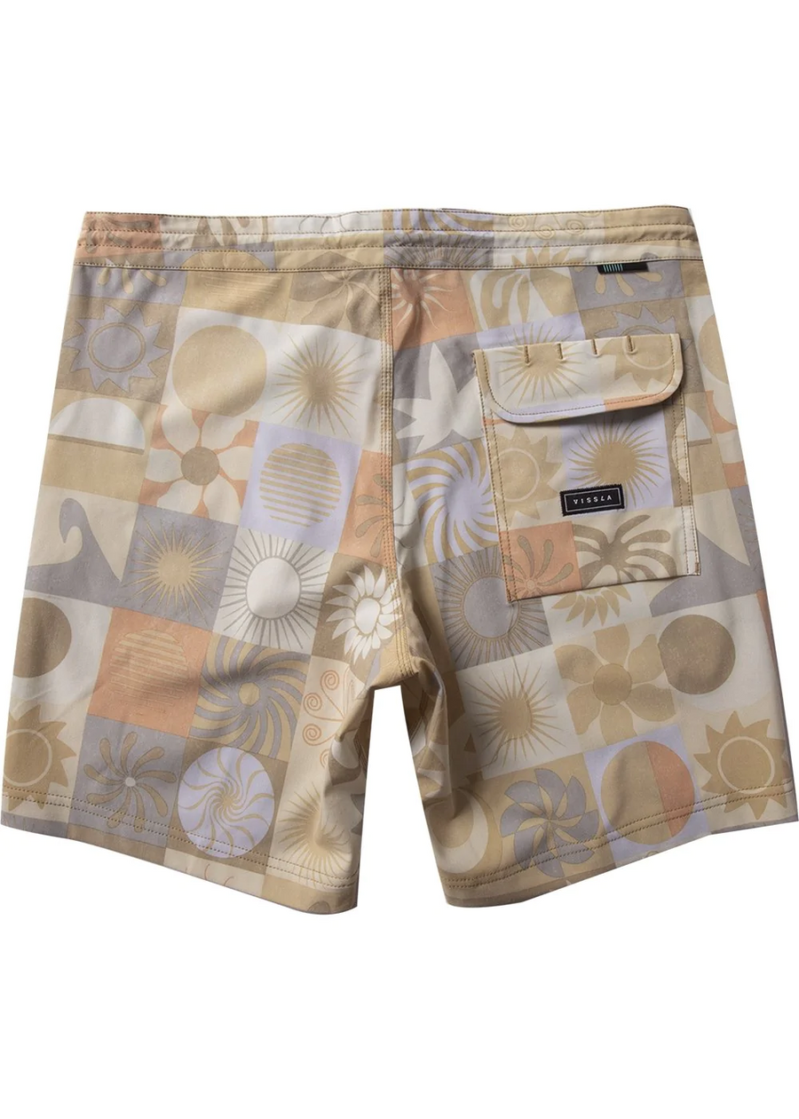 Vissla Sun Dialed 17.5"  Boardshort - Gold Coral